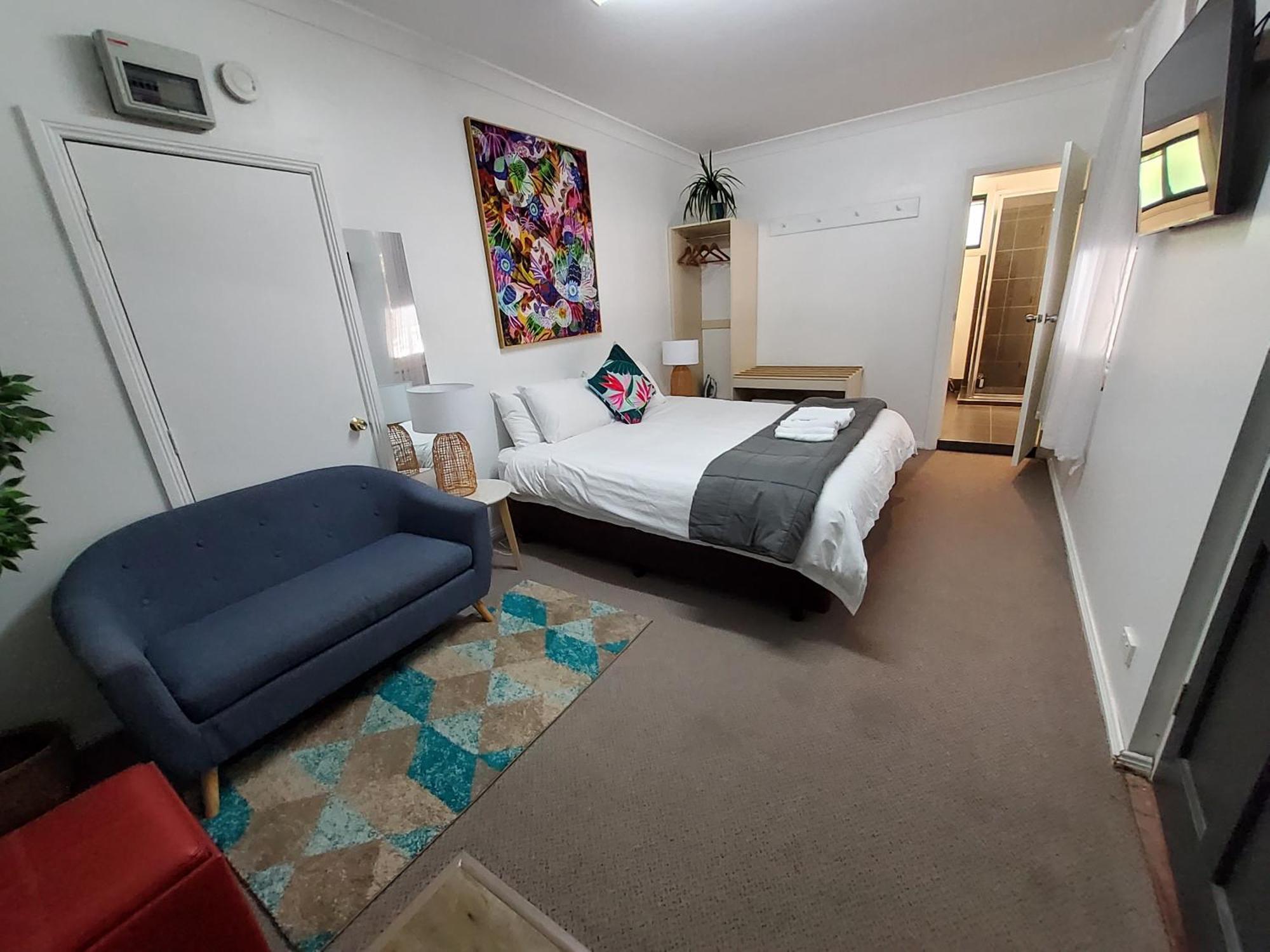 Coach House Inn Брайт Экстерьер фото