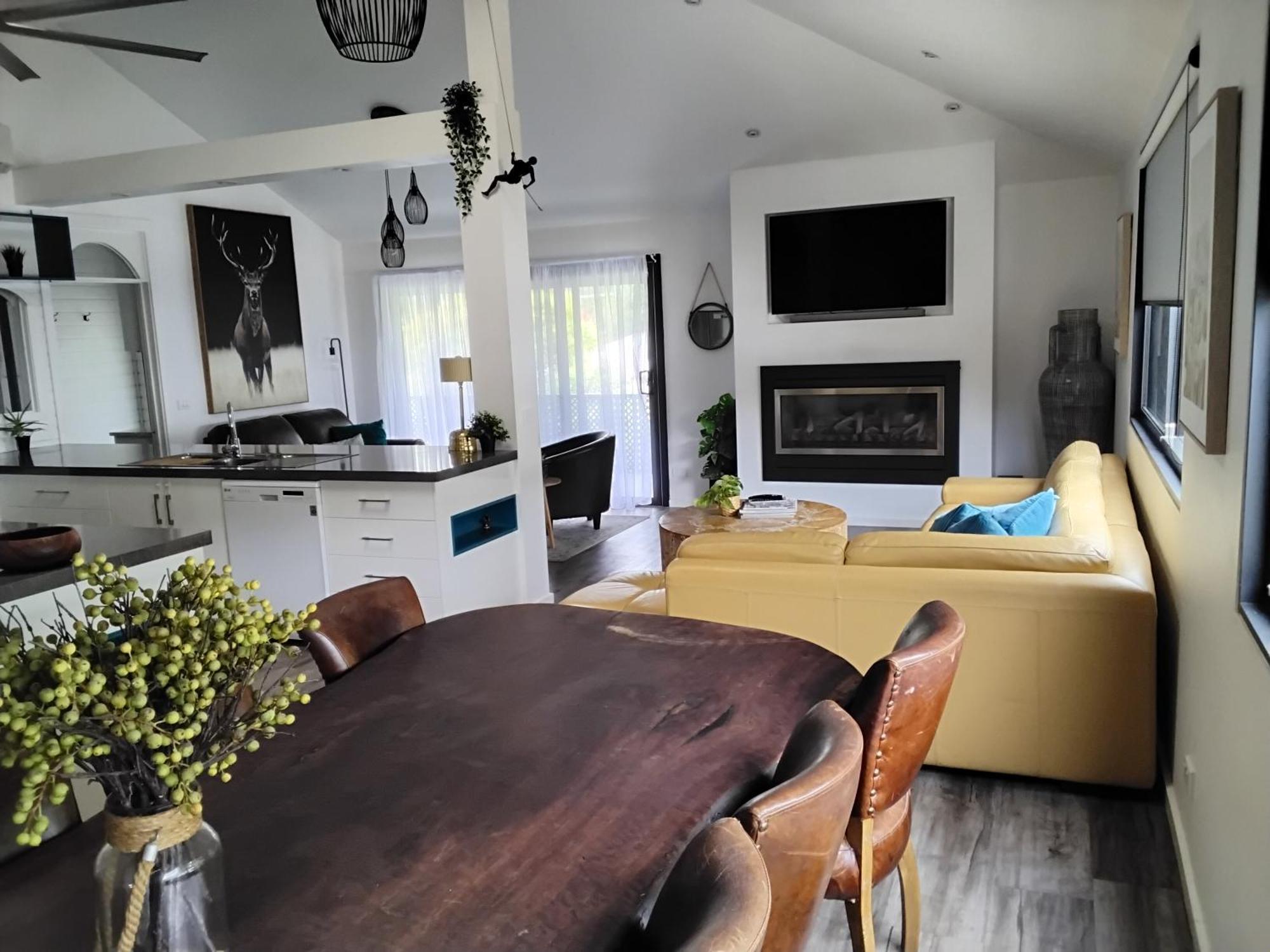 Coach House Inn Брайт Номер фото
